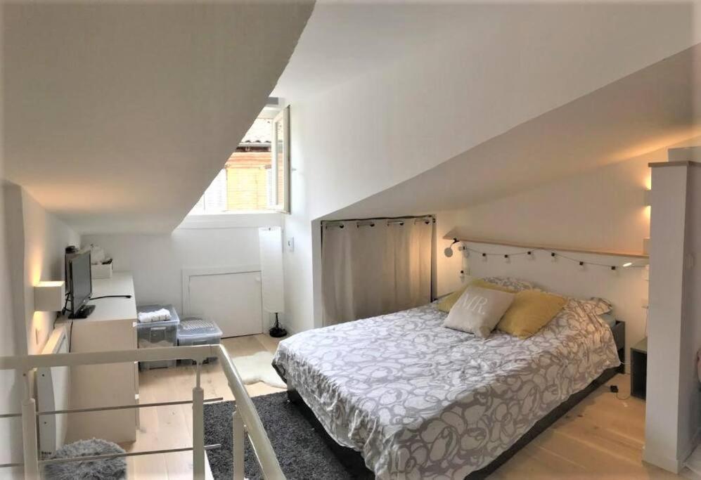 Duplex Aux Carmes Apartment Toulouse Exterior photo